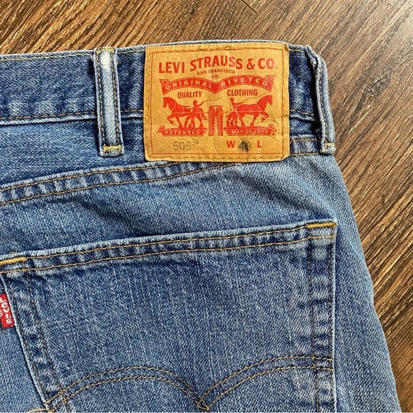 Levi’s 505 Dad jean shorts - Picture 5 of 5